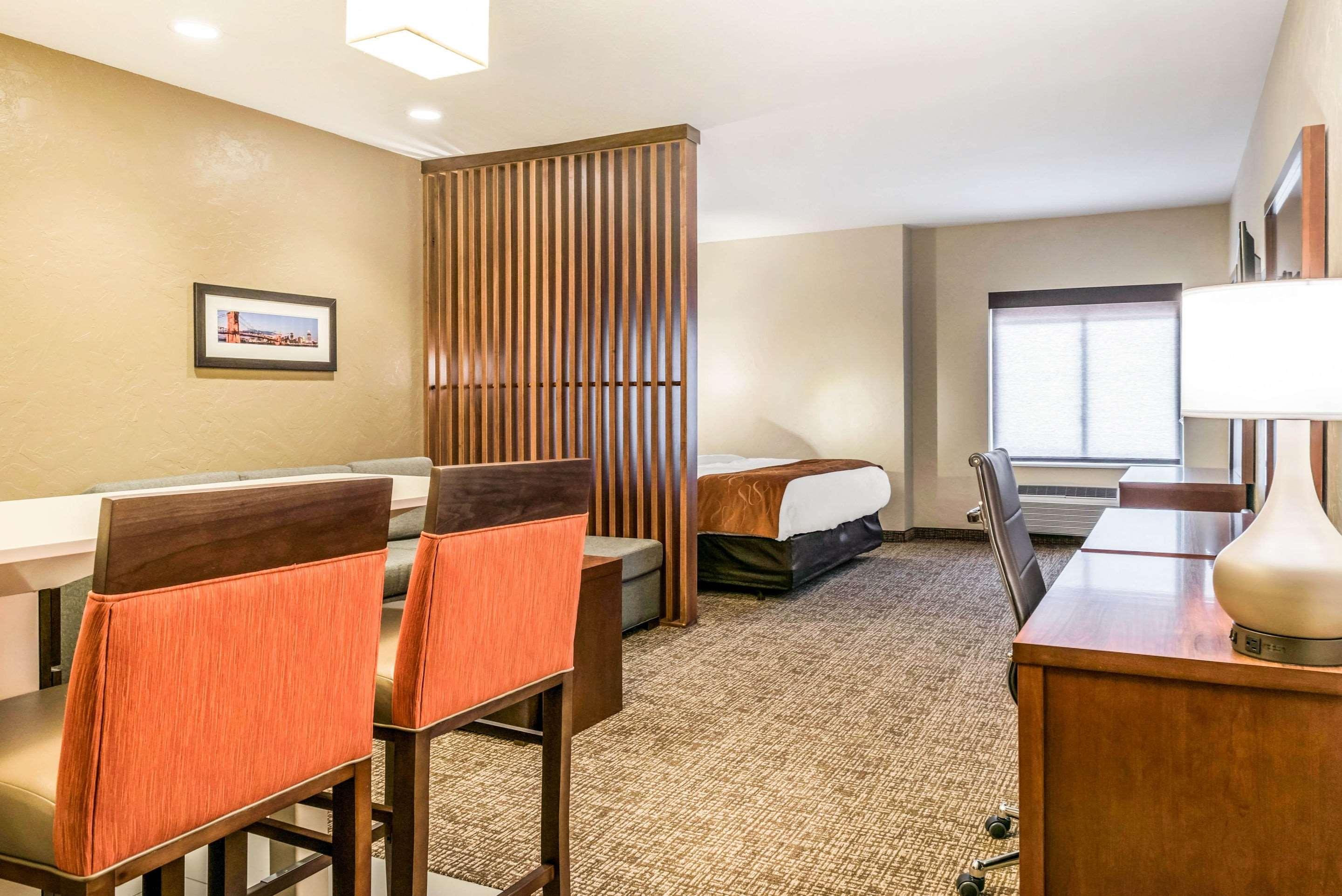 Comfort Suites Florence - Cincinnati South Exteriör bild