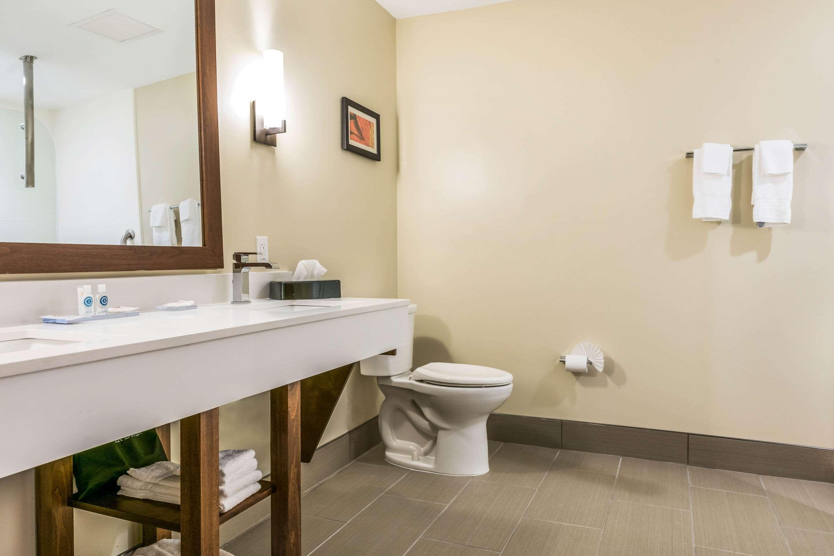 Comfort Suites Florence - Cincinnati South Exteriör bild